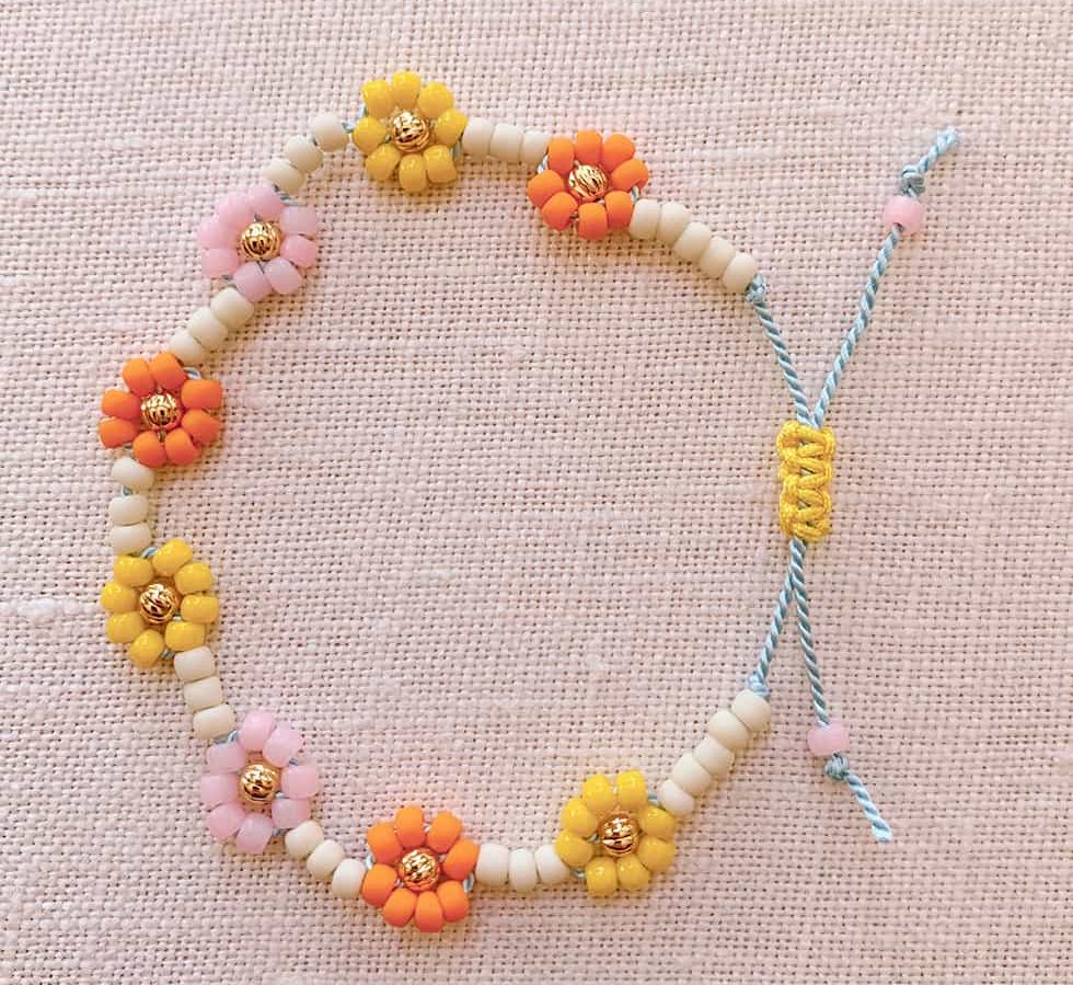 flower chain bracelet