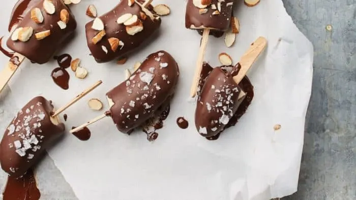 dark chocolate dipped bananas recipe e1624350330280