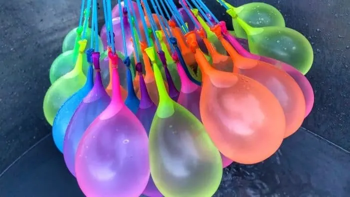 water balloon toss game