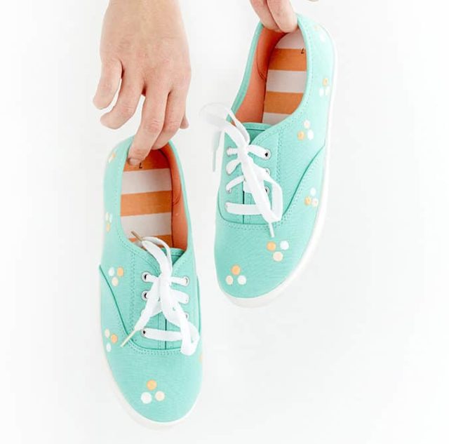 35 DIY Shoe Decorating Ideas & Tutorials