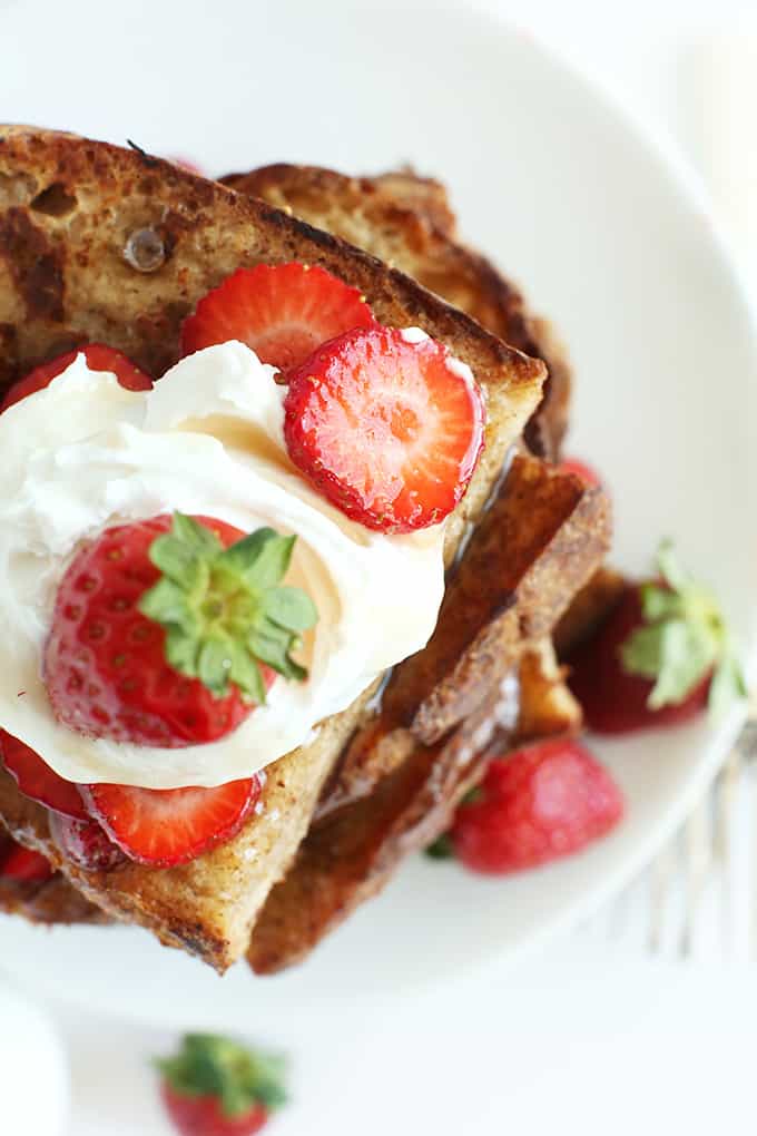 Easy Eggless French Toast with Strawberries and coconut whipped cream vegan