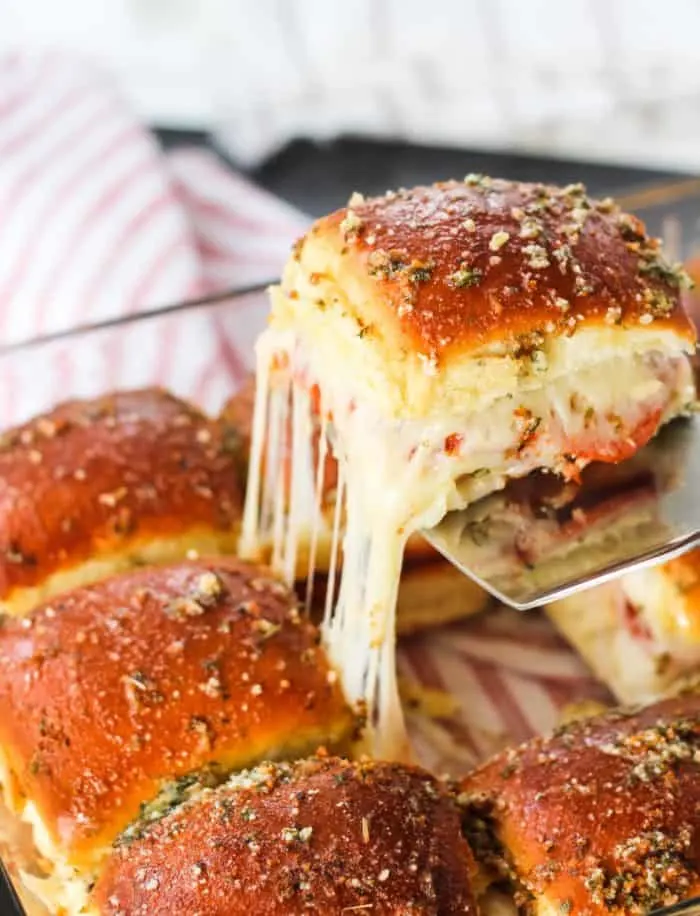 Easy Pepperoni Pizza Sliders