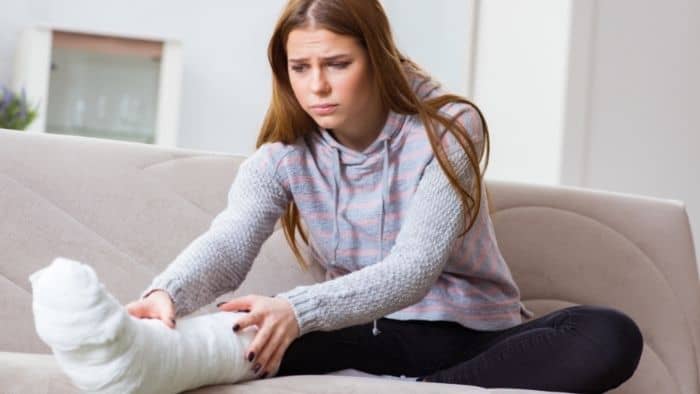 activities for teenagers with a broken leg