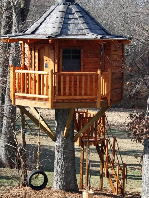 treehouse roof ideas
