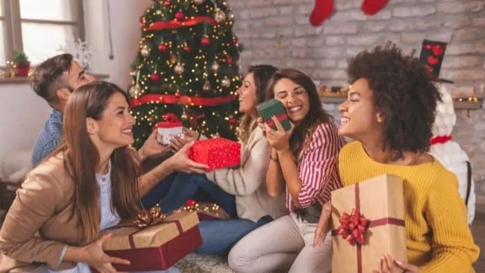 christmas gift exchange for teens.