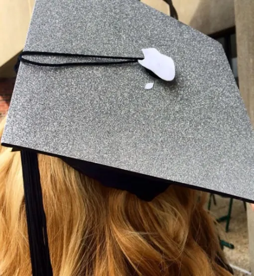 apple graduation cap design