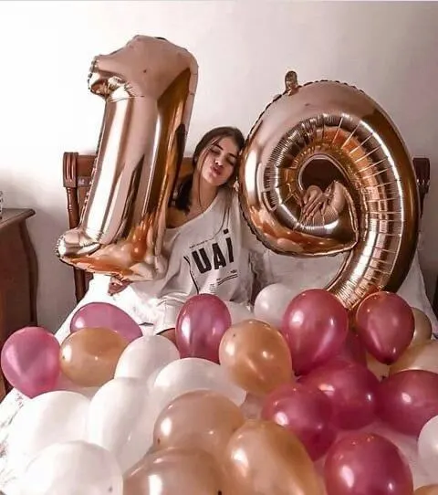 birthday balloons in bed