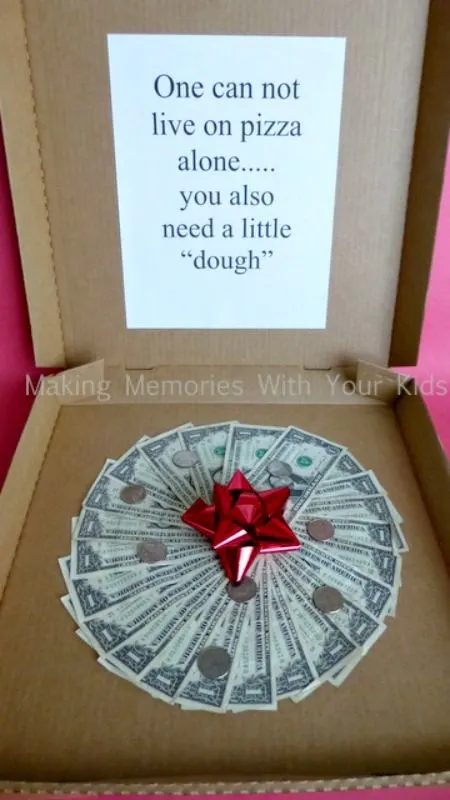 money pizza box