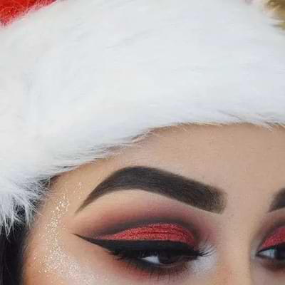 hot christmas makeup