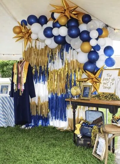 Graduation decor idea