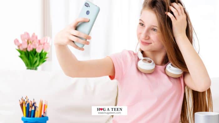 Basica of social media etiquette - teen girl taking a selfie